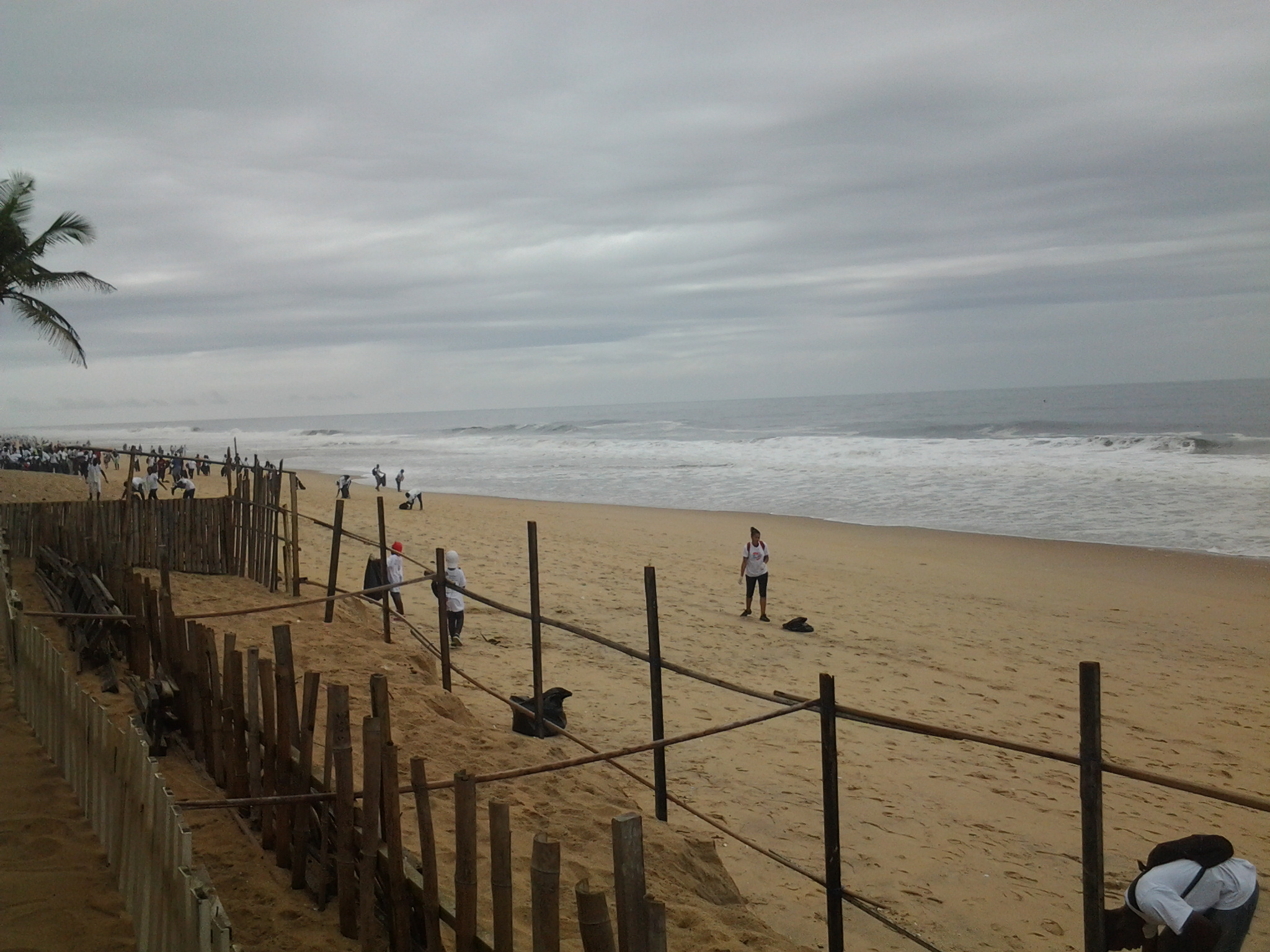 Der Strand wird gereinigt