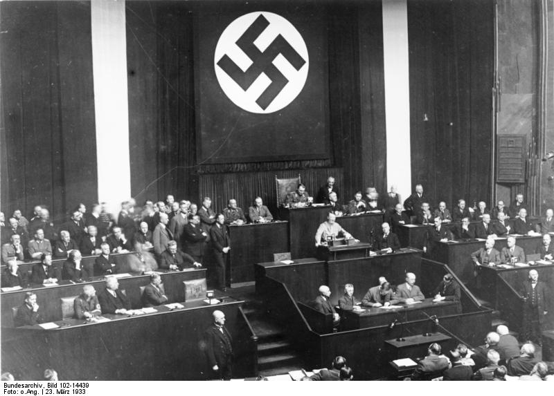 Beschluss des Ermaechtigungsgesetz im Reichstag (Krolloper)