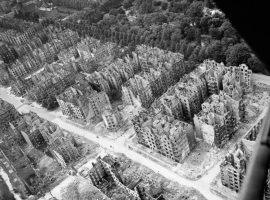 Bombadiertes Hamburg 1944