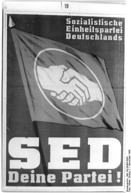 SED, Bundesarchiv, Bild 183-08483-0003 / Köhler, Gustav / CC-BY-SA 3.0
