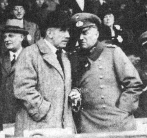 Franz von Papen und Kurt von Schleicher - einst enge Verbündete, die später um die Macht rangen.